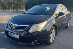 Toyota Avensis 2.0 D4D para p e ç a s
