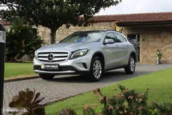 Mercedes-Benz GLA 220 d 7G-DCT Style