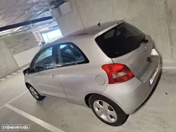 Toyota Yaris 1.0 VVT-i AC Manual