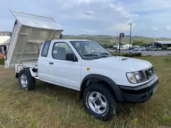 Nissan Navara Basculante
