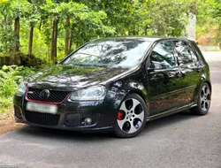VW Golf GTI DSG R32