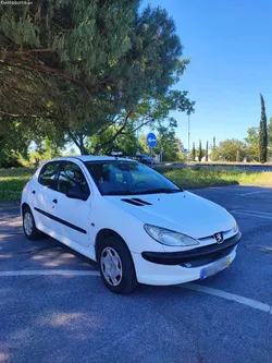 Peugeot 206 1.1 gasolina