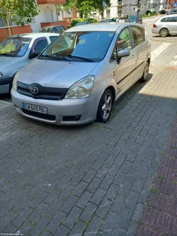 Toyota Corolla Verso 2.2 D4D