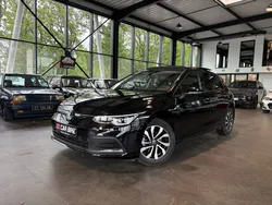 Volkswagen Golf 8 2.0 TDI 150ch Life DSG7 Garantie 6 ans Suivi VW Toit ouvrant Feux IQ Light Caméra Apple carplay 359/mois