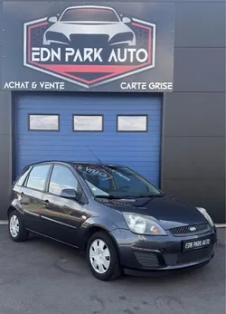 Ford fiesta 1.3L 69cv Modèle Ambiante 5 portes Garantie