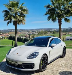 Porsche Panamera Sport Turismo 4 E-Hybrid