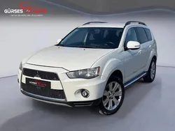 Mitsubishi Outlander 2.2 DID 175 INSTYLE 4WD