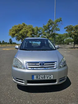 Toyota Avensis Verso Sol