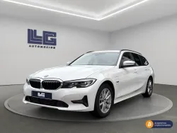 BMW 330 330e xDrive Touring