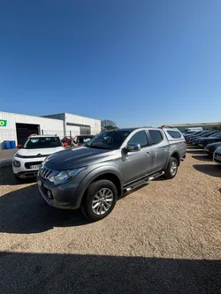 L200 2.4 did 181 cv double cabine hard top