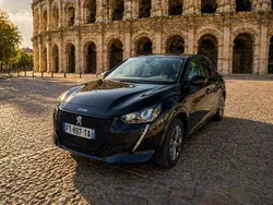 Peugeot e-208 électrique 50 kWh 136 ch – 2020 – 82 000 km – Très bon état