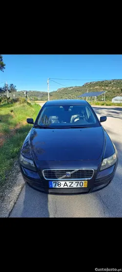 Volvo S40 89EUR / Mês