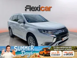 MITSUBISHI Outlander PHEV Kaiteki 4WD