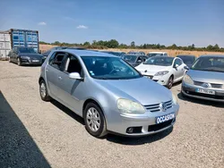 Volkswagen Golf V 1.9 TDI 105 ch
