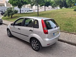 Ford Fiesta Ghia com A/C
