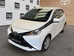 Toyota Aygo 1.0 VVT-i 69ch x-play 5p