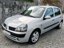 Renault Clio 1.2i 16v privilege ar condicionado