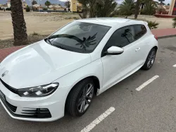 Volkswagen Scirocco 2.0 TDI R-Line (Blue Motion Technologie)