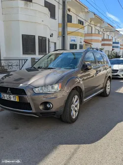 Mitsubishi Outlander 2.2 DI-D Instyle