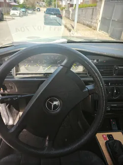 Mercedes-Benz 190 D