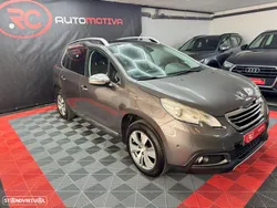 Peugeot 2008 1.2 PureTech Style EAT6