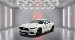 FORD MUSTANG FASTBACK 5.0 V8 GT 422CH / Origine France / Première main / Couleur Blanc Platinum / CAMERA / Pack confort individual Cuir & sièges chauffants / ventilés / KeyFree System / Apple Carplay