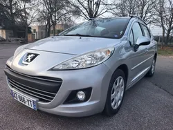 Peugeot 207 sw 1.4 vti 95 ch toit panoramique