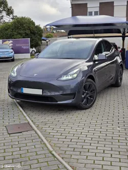 Tesla Model Y RWD
