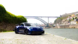 Porsche 911 (992)