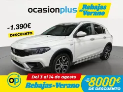 FIAT Tipo 1.5 Hybrid Cross DCT