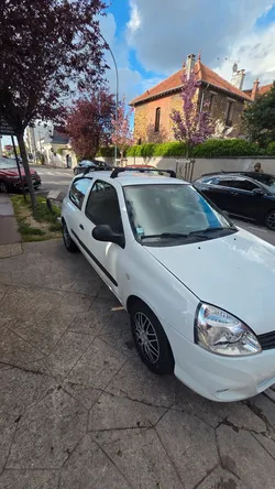 Renault clio 3 révisé CT OK