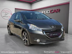 PEUGEOT 208 Génération I Phase 1 1.6 e-HDi FAP Féline 4cv 5p 92Ch Radar AR Clim auto bi-zone GPS Garantie 12 mois