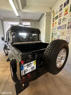 Land Rover Defender 110 CC 2.4 CRD E