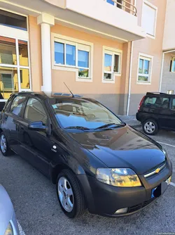 Chevrolet Kalos 1.2 looks