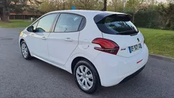 Peugeot 208 1.6HDI BUSINESS