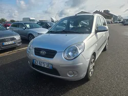 Kia picanto 1.0 essence 63cv