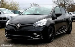Renault Clio TCe 220 EDC R.S. Trophy