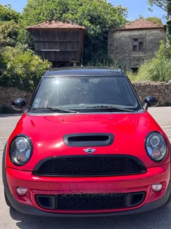 MINI Cooper 1.6 automático gasolina