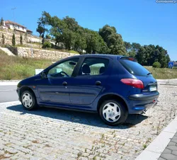 Peugeot 206 1.1