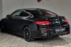 Mercedes classe C COUPÉ PACK AMG - KIT C43 AMG - SUIVI COMPLET - DIFFUSEUR C43 AMG - SIÈGES CHAUFFANTS - JANTES 19 POUCES AMG - SIÈGES ÉLECTRIQUES - BI-XENON ADAPTATIFS - CAMÉRA DE RECUL