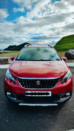 Peugeot 2008 Allure 1.2 PureTech 130cv