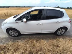 Peugeot 208 120000 kms 2015