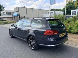 Volkswagen Passat Variant 2.0 TFSI HIGHLINE 211 ch BVA - VOLANT EN CUIR PHARES ADAPTATIFS BLUETOOTH