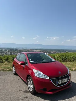 Peugeot 208 1.2L VTI Active 82ch