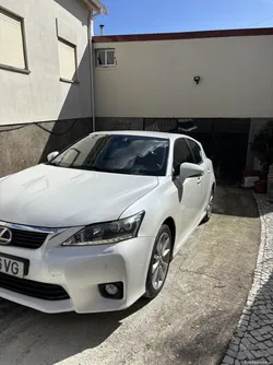 Lexus CT Bancos em Pele + Navigation