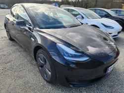 Tesla Model 3 standard range plus