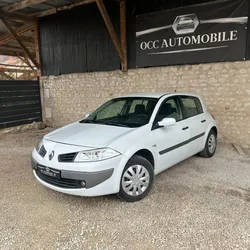 Renault Mégane II 1.5 dCi 105ch Authentique / Attelage / Distribution neuve / Régulateur /Bluetooth