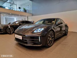 Porsche Panamera 4