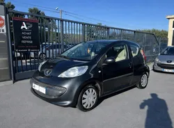 Peugeot 107 1.0l 68cv confort / moteur à chaîne / entretien complet à jour