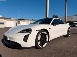 Porsche Taycan Carbon